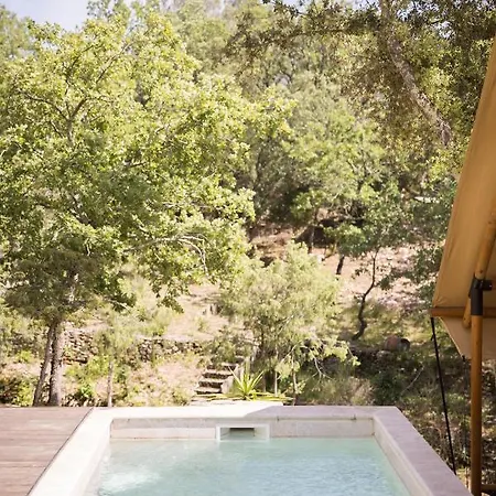 Le De La Catouniere *