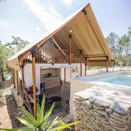 Lüks kamp alanı Le De La Catouniere